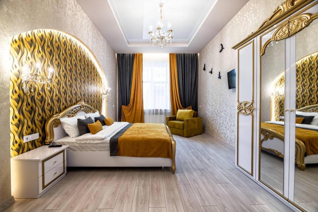 Rynok Square City Center Two Bedroom Apartment! Lviv Exteriör bild